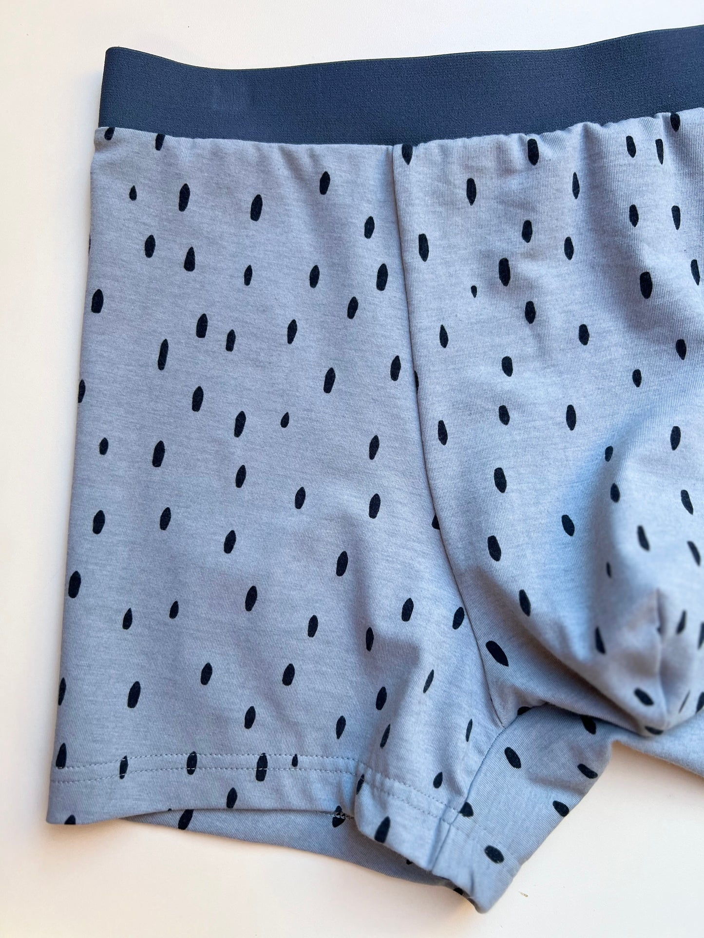 NEW model Men’s Seamless Organic Cotton Boxer – Smoky Denim Blue with Black Speckles I 2 options