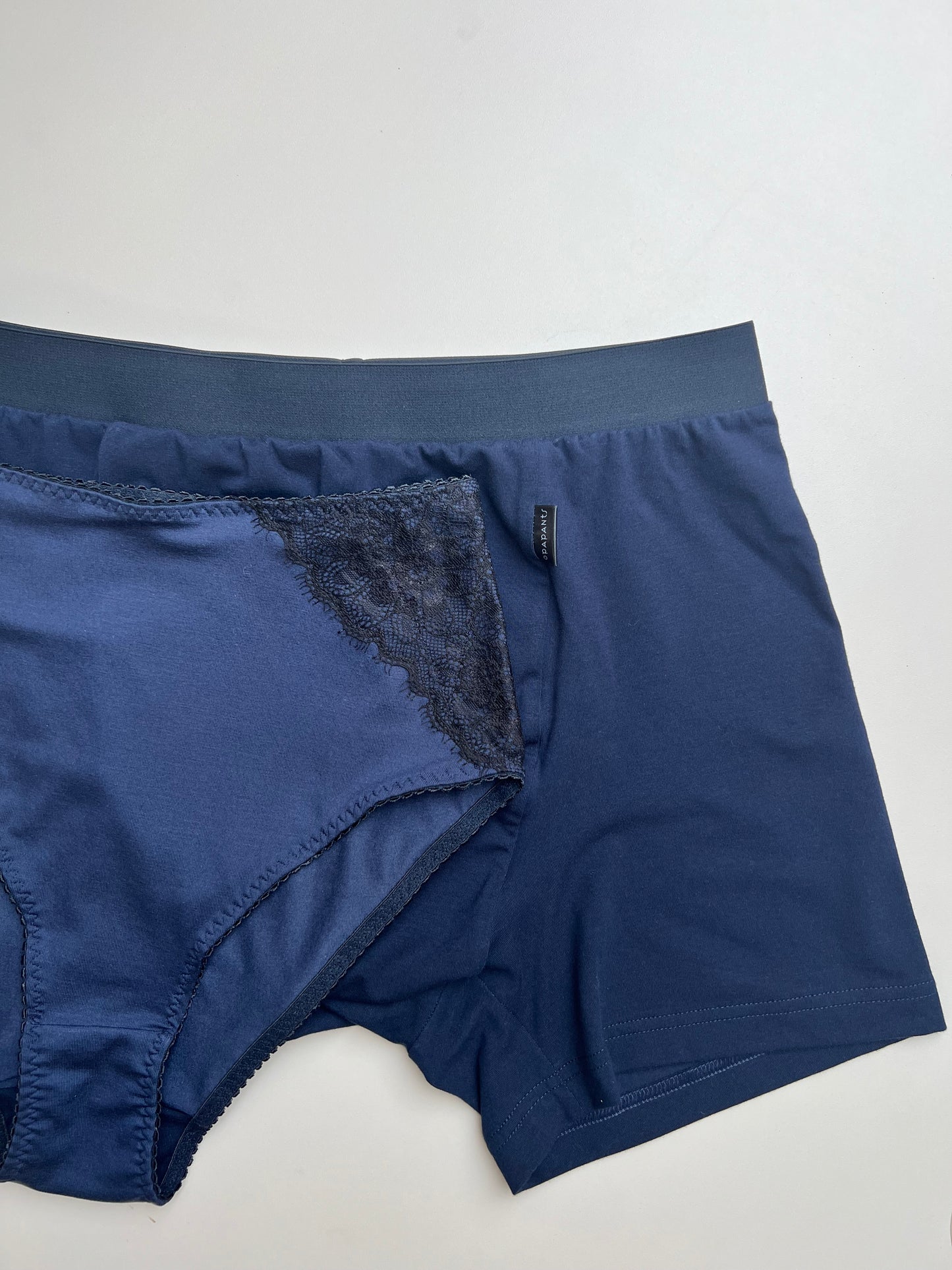 Women’s High-Waist TENCEL™ panties – Dark blue with black lace