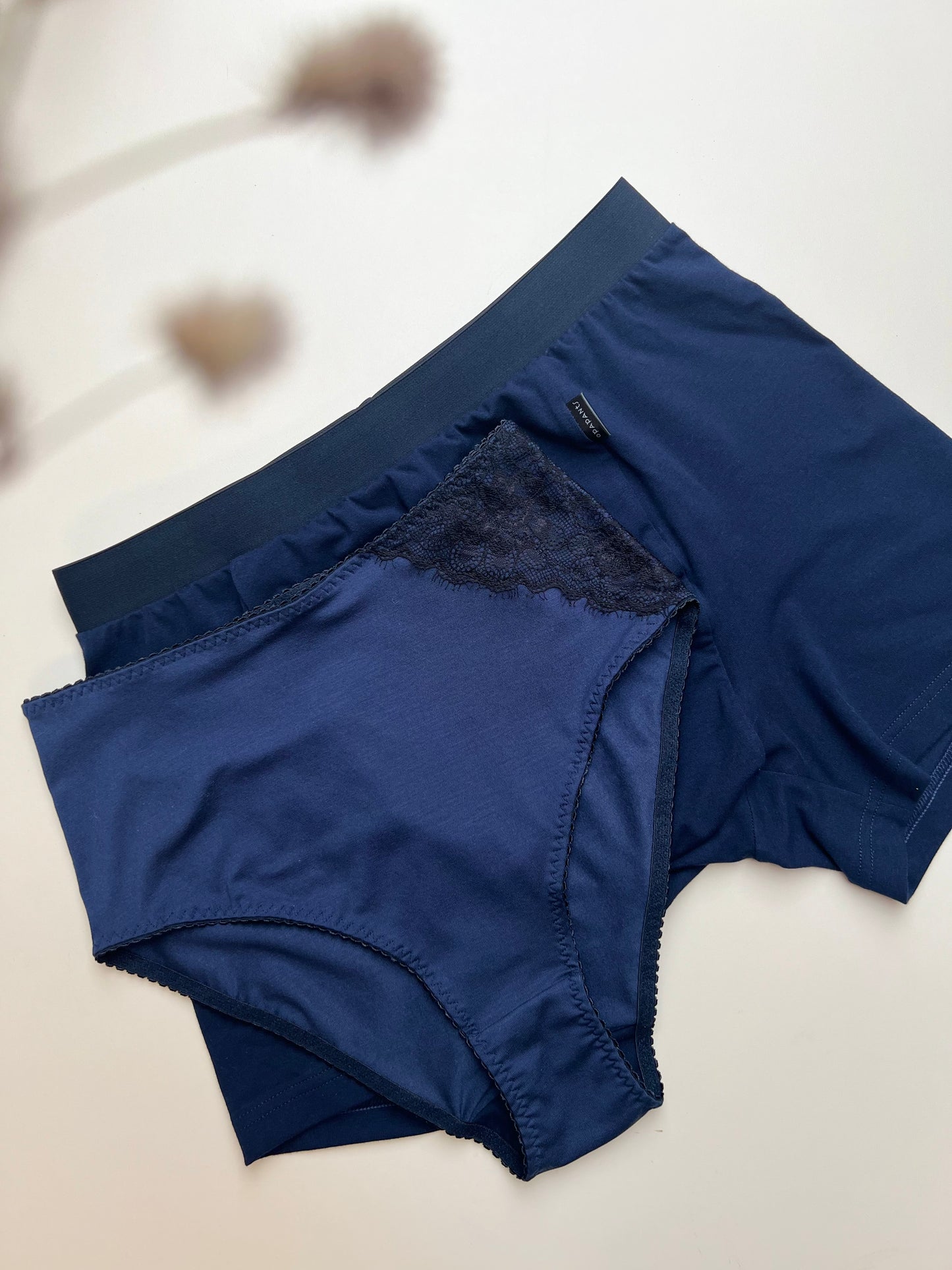 Women’s High-Waist TENCEL™ panties – Dark blue with black lace