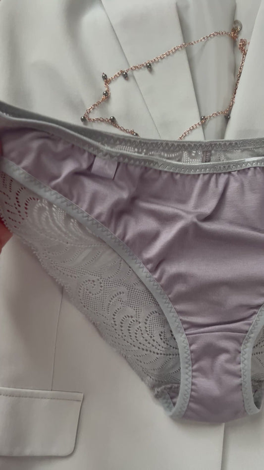 Women’s Low-Waist Panties Made of TENCEL™ Jersey and Recycled Lace - Smoky purple gray